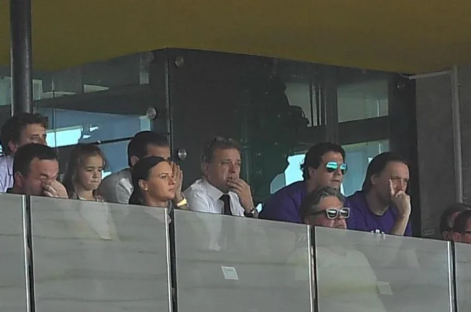Direktor Bojan Ban še vodi vijolično barko, Zlatko Zahović in Miran Pavlin sta že sestopila z nje. FOTO: Marko Pigac