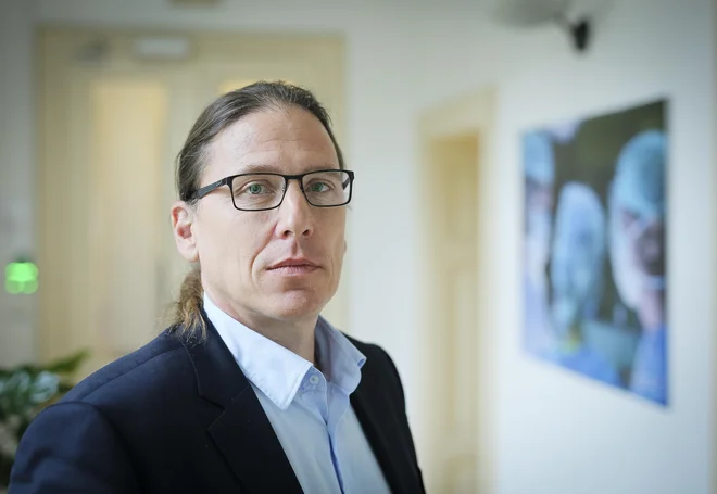 Marko Jug, generalni direktor UKC, upa, da bo minister ali ministrica razumel edinstven položaj UKC v zagotavljanju oskrbe bolnikom in se trudil pomagati, kdorkoli že bo. FOTO: Jože Suhadolnik