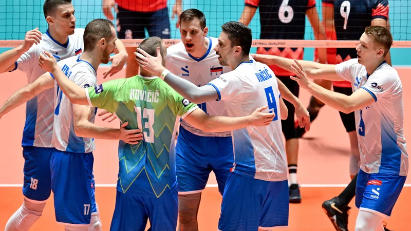 Fotografija: Slovenci so prve tri tekmece odpravili zanesljivo. FOTO: Kazuhiro Nogi/AFP
