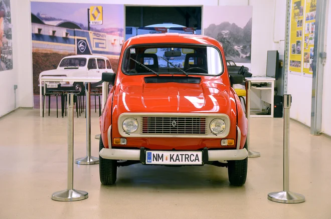 Katrca, renault 4, je v Novem mestu nastajala v letih od 1973 do 1992, skupaj so jih izdelali skoraj 576 tisoč. FOTO: Gašper Boncelj