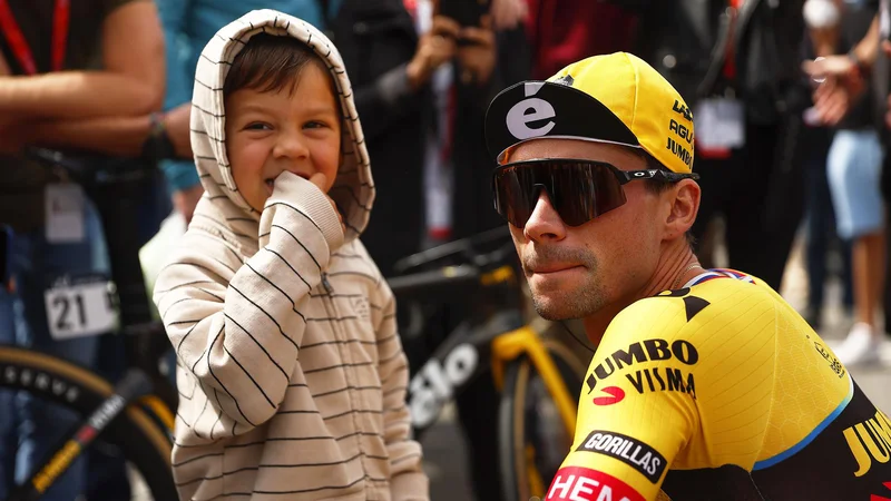 Fotografija: Primož Roglič se po dogovorni zmagi Seppa Kussa in 2. mestu Jonasa Vingegaarda na Vuelti ni več videl pri Jumbu Vismi. FOTO: Luis Angel Gomez/Sprint Cycling/Unipublic