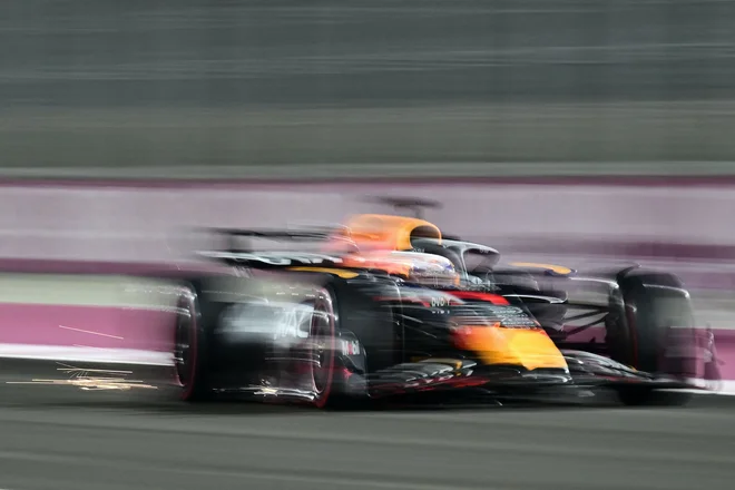 Max Verstappen je bil najhitrejši tudi v kvalifikacijah pred veliko nagrado Katarja. FOTO: Ben Stansall/AFP