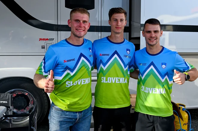 Tim Gajser, Jan Pancar in Miha Bubnič so bili deveti. FOTO: AMZS