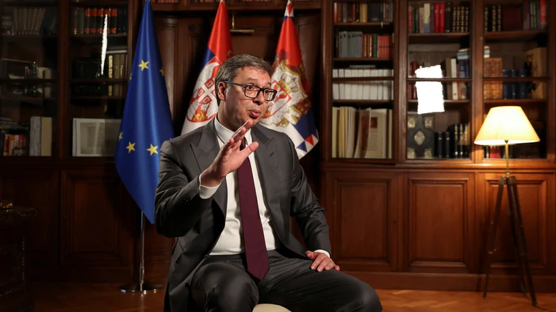Fotografija: Srbski predsednik Aleksandar Vučić, ki je v Srbiji razglasil dan žalosti za padle napadalce v napadu na kosovsko vas Banjska, Evropo prepričuje, da Beograd ni nikakor vpleten v podžiganje nestabilnosti v regiji. FOTO: Zorana Jevtic/Reuters