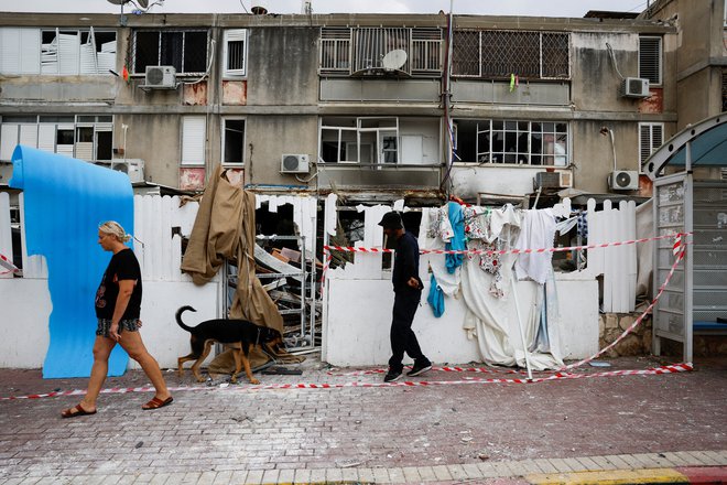 Evropska unija se je po začetku napadov iz Gaze odločno postavila na stran Izraela. FOTO: Amir Cohen/Reuters