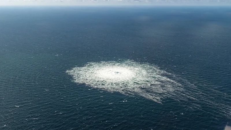 Fotografija: Konec prejšnjega meseca je minilo leto dni od sabotaže plinovoda Severni tok, ki pod Baltskim morjem povezuje Nemčijo in Rusijo. FOTO: Forsvaret Ritzau Scanpix/Reuters