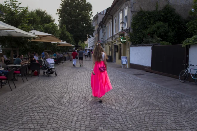 Prizor z ljubljanskih ulic avgusta 2015. Fotografija je simbolična. FOTO: Voranc Vogel/Delo