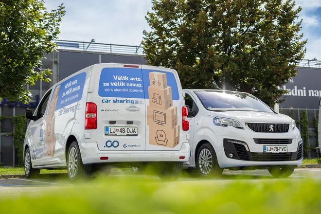 Avant2Go je v floto pred kratkim uvedel tri električne dostavnike peugeot e-expert. FOTO: Avant2go
