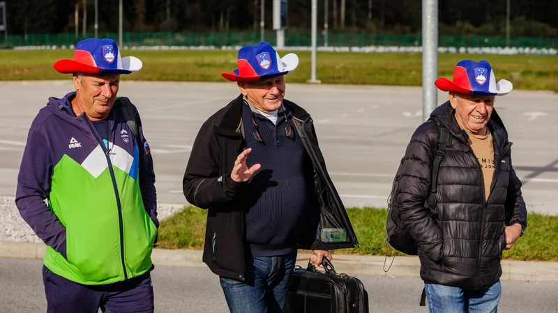 Slovenska nogometna reprezentanca je uživala navijaško podporo tudi v Belfastu. FOTO: Črt Piksi