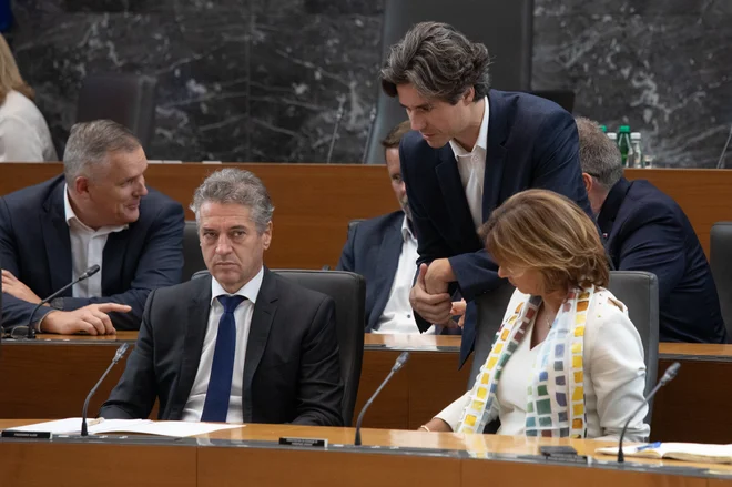 Politolog Igor Lukšič meni, da Golobov napad na Mesca kaže, da svojih koalicijskih partnerjev nikoli ni jemal resno. FOTO: Voranc Vogel/Delo