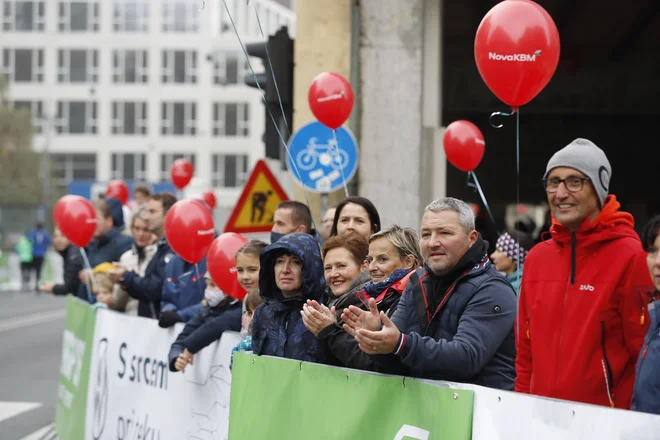 Navijače letos ob progo vabijo s posebnimi navijaškimi conami. Foto Leon Vidic