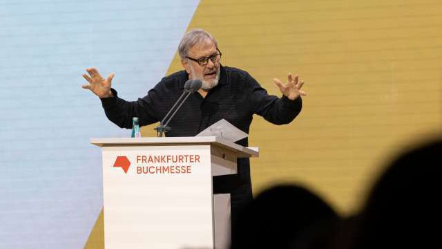 Fotografija: Slavoj Žižek je bil govornik na uradnem odprtju Frankfurtskega knjižnega sejma. Govoril je o Palestini in mnogim to ni bilo všeč. FOTO: STA