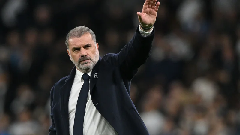 Fotografija: Ange Postecoglou še ne pozna poraza v Angliji. FOTO: Glyn Kirk /AFP