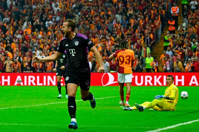 Izjemni Harry Kane je Bayernu odprl pot k zmagi v Istanbulu. FOTO: Yasin Akgul/AFP