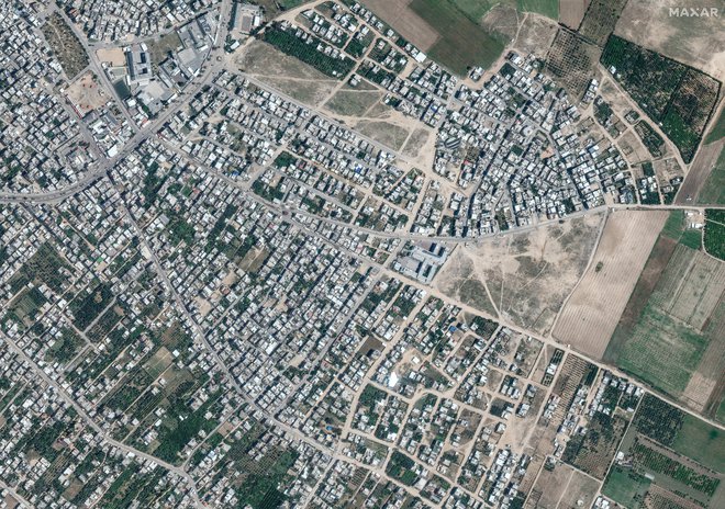 Satelitski posnetek mesta Beit Hanun v severni Gazi, posnet maja FOTO: Maxar Technologies via Reuters