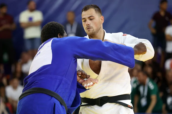 Vito Dragič (desno) si je v Abu Dabiju izbojeval deveto mesto. FOTO: OKS