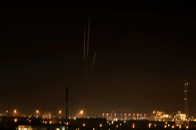 Rakete, izstreljeje z območja Gaze. FOTO: Yuri Cortez/AFP