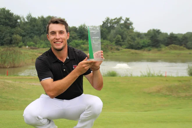 Žan Luka Štirn je v nizozemskem Stippelbergu dosegel letošnjo drugo zmago v seriji Pro Golf Tour. Foto osebni arhiv