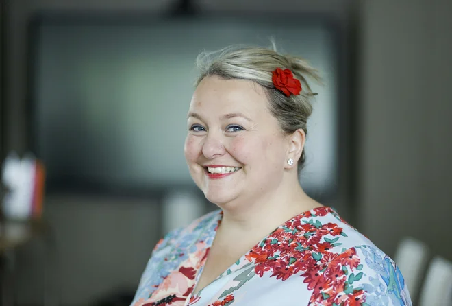 Dr. Arlene Holmes-Henderson je redna profesorica na Univerzi v Durhamu (Združeno kraljestvo).