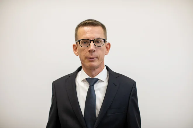 Izdaja digitalnega evra je pogojena s sprejetjem akta sveta EU in evropskega parlamenta, to je uredbe o digitalnem evru, pravi Simon Anko, direktor oddelka za plačilni promet v BS. FOTO: Voranc Vogel