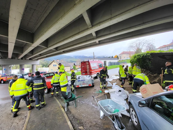 Kar zadeva poplavno nevarnost, se težišče dogajanja trenutno seli s porečja Save na porečje Drave. FOTO: Urška Polanc/Večer