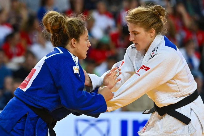 Slovenski tabor si bo Montpellier 2024 najbolj zapomnil po sijajnih predstavah Andreje Leški (desno). FOTO: Sylvain Thomas/AFP
