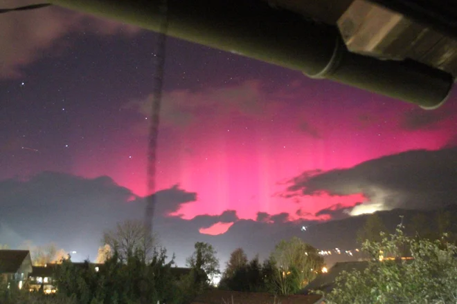 Severni sij je nad Kamnikom fotografiral bralec Tone Špenko. FOTO: Tone Špenko