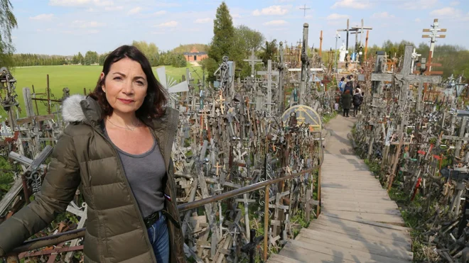BBC-jeva novinarka Katya Adler odkriva, kakšno je življenje v Putinovi soseščini. Foto TVS