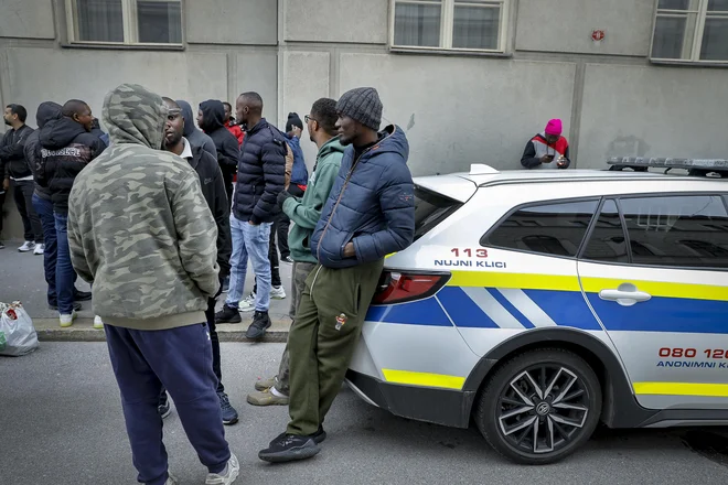 Ne ljudje in ne policija migrantov in spolnega nasilja v raziskavi ne zaznavajo kot problematične. FOTO: Jože Suhadolnik