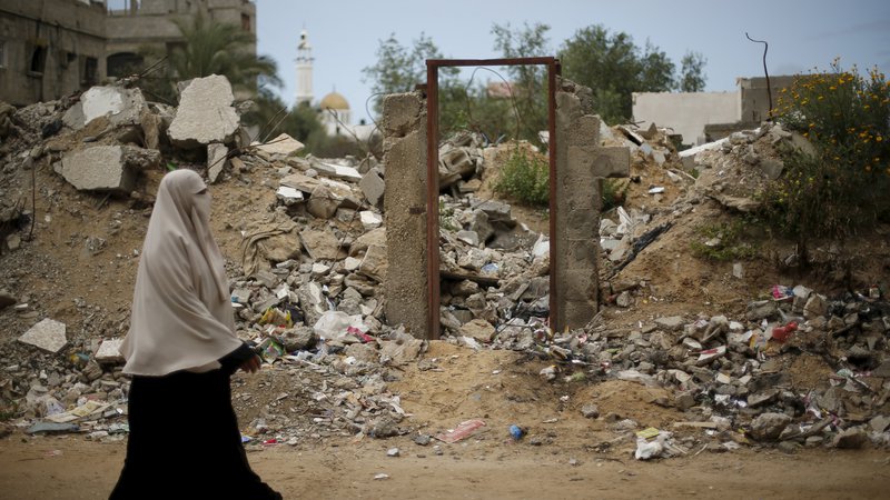 Fotografija: Zdaj je popolnoma jasno, da bo Izrael okupiral Gazo, podobno kot je to že naredil z Zahodnim bregom. FOTO: Mohammed Salem/ Reuters