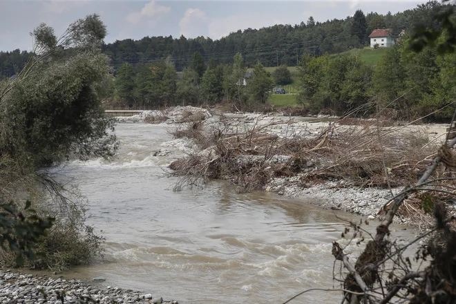 Ena izmed prioritet po avgustovski ujmi je urejanje voda. FOTO: Leon Vidic/Delo
