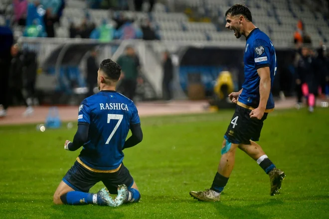 Takoel se je Milot Rašica veselil gola za pomembno zmago Kosova. FOTO: Armend Nimani/AFP