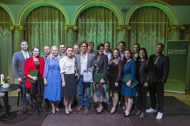 Že šestnajsta generacija slušateljev izobraževalnega programa za mednarodno poslovanje International Trade Management (ITM), ki poteka pod okriljem agencije Spirit, je prejelo diplome. FOTO: Bor Slana/STA