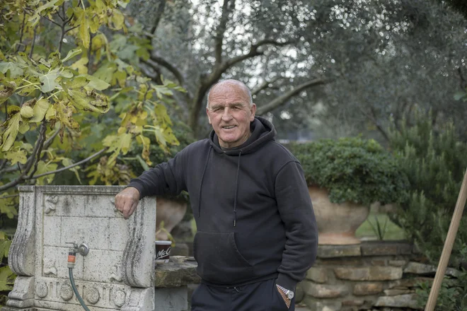 »Višji ko je rang, bolj je umazano,« pravi o najpomembnejši postranski stvari na svetu.

FOTO: Leon Vidic