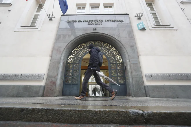 Na Zavodu za zdravstveno zavarovanje Slovenije (ZZZS) so potrdili, da je še nekaj nejasnosti. FOTO: Leon Vidic/Delo