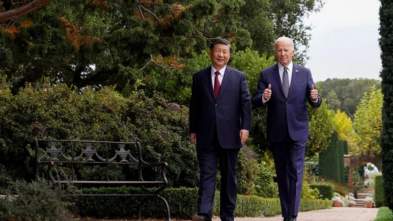 Fotografija: Ko je Biden pogovore s Xi Jinpingom opisal kot »neposredno, odkrito, jasno komunikacijo na odprti podlagi«, je to pomenilo, da se o številnih vprašanjih nista strinjala. FOTO: Kevin Lamarque/Reuters