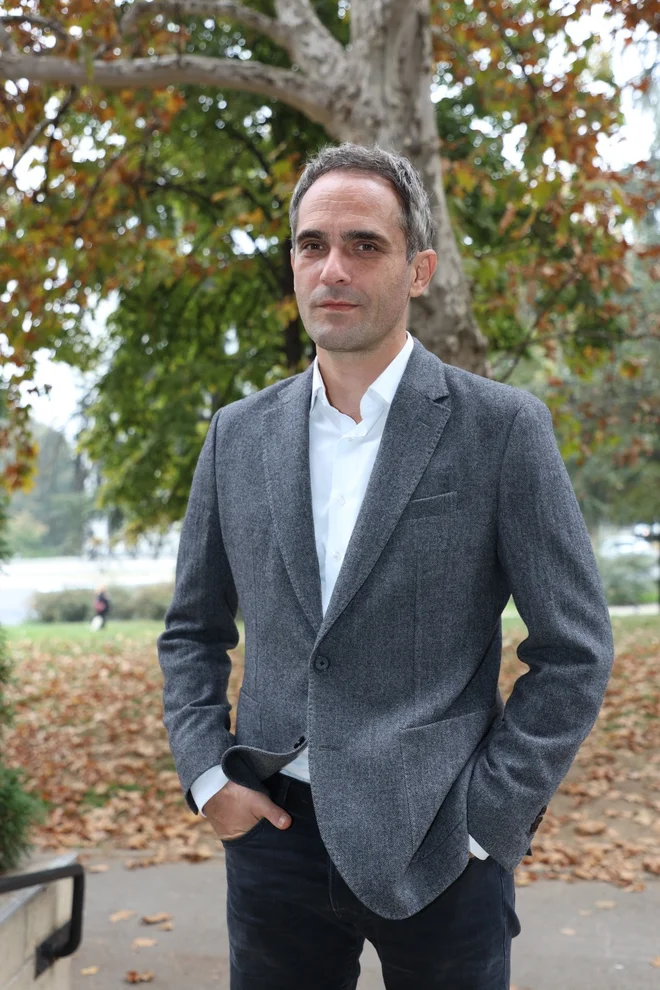 »Zame je bistveno, da se z režiserjem in ekipo dobro razumem in da delamo nekaj smiselnega,« pravi Radivoje Bukvić. FOTO: Mateja Stanisavljević/Profimedia