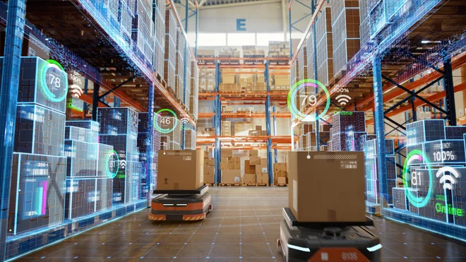 Logisti po vzoru največjih svetovnih trgovcev že pogledujejo k naslednji stopnički razvoja – avtonomnih vozičkih, viličarjih, robotih za komisioniranje itd. FOTO: Shutterstock