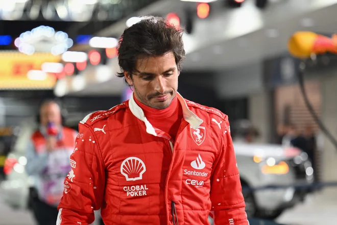 Carlos Sainz je poškodoval dirkalnik. FOTO: Angela Weiss/AFP
