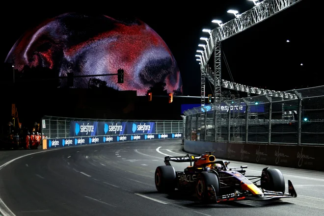 Max Verstappen bo začel z drugega štartnega položaja. FOTO: Chris Graythen/AFP