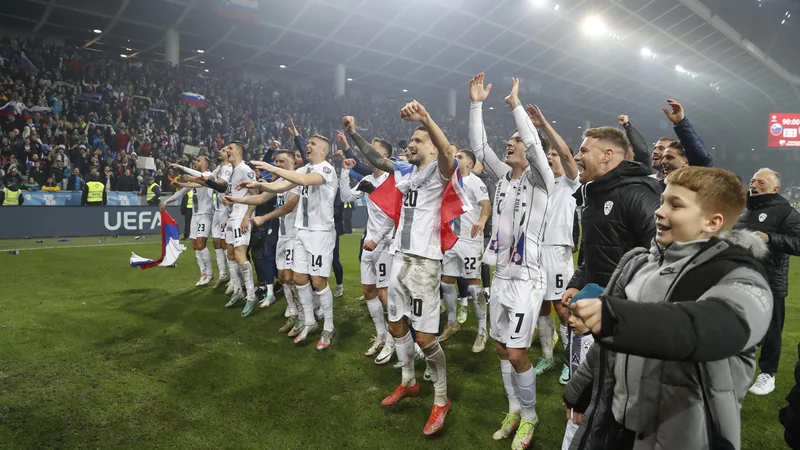 Fotografija: Slovenski nogometaši bodo igrali na evropskem prvenstvu v Nemčiji. FOTO: Leon Vidic