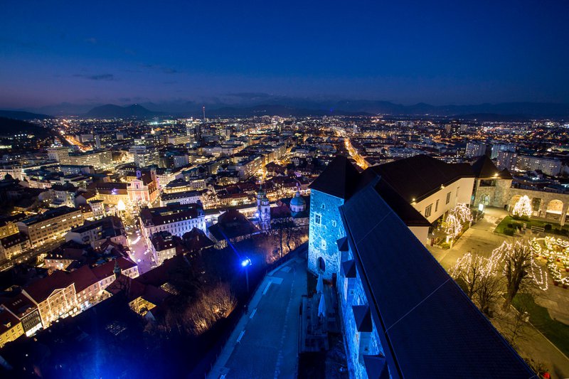 Fotografija: Na Ljubljanskem gradu bodo skozi ves december številne prireditve in praznično obarvana doživetja. FOTO: Javni zavod Ljubljanski grad