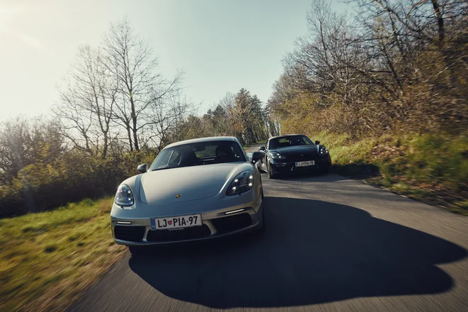 Sredinsko nameščeni motor modela 718 vzpostavlja pristno povezavo med človekom in strojem. FOTO: Porsche Center Ljubljana