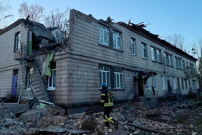 Po navedbah iz Kijeva je ruska vojska napade z letalniki iranske izdelave sprožila z jugozahoda Rusije. FOTO: AFP