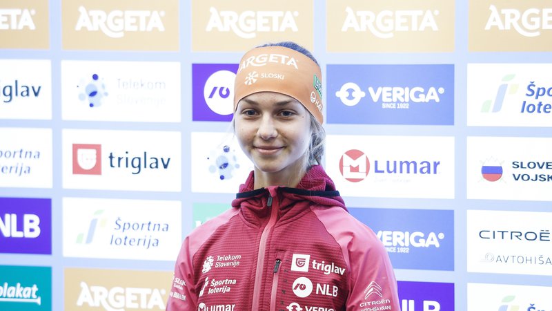 Fotografija: Lena Repinc je bila svetla izjema med Slovenkami v biatlonski preizkušnji svetovnega pokala na Švedskem. FOTO: Jože Suhadolnik/Delo