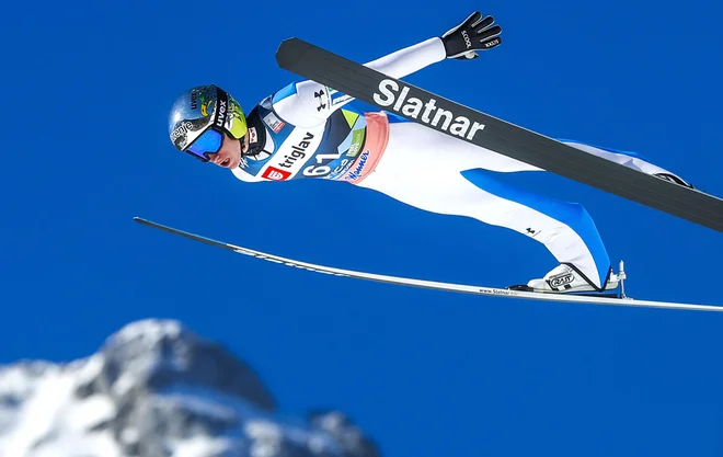 Peter Prevc se je izkazal s šestim mestom. FOTO: Matej Družnik/Delo