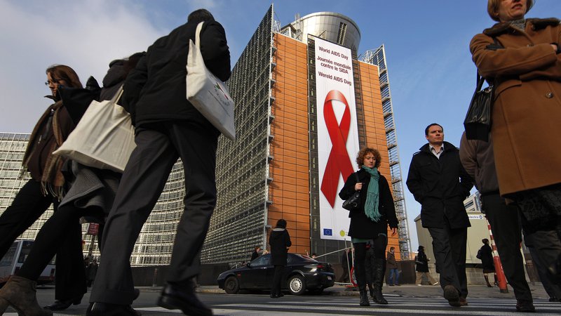 Fotografija: Za bolnike s HIV je v Sloveniji zelo dobro poskrbljeno. FOTO: Yves Herman/Reuters