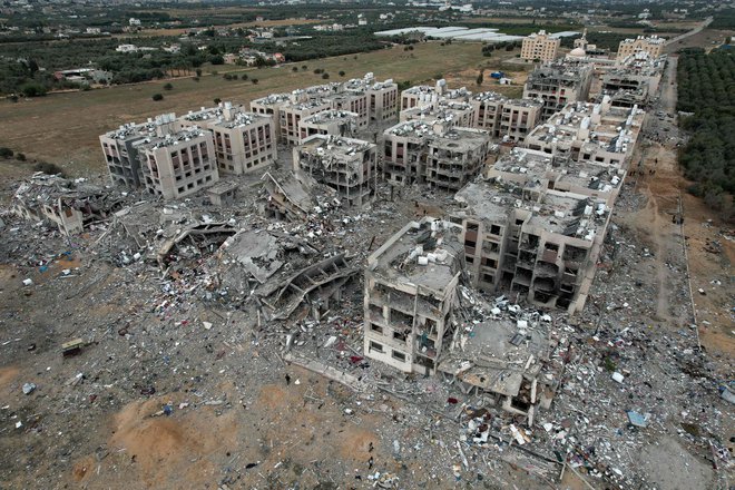 Uničenje, ki ga je Izrael povzročil v Gazi. FOTO: Mahmud Hams/AFP