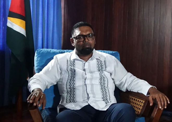 Gvajano zdaj vodi predsednik indijsko-gvajanskih korenin, musliman Mohamed Irfaan Ali. FOTO: Patrick Fort/AFP