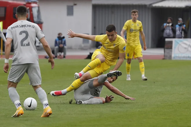 Nogometaši Domžal so dobili lokalni derbi. FOTO: Leon Vidic/Delo